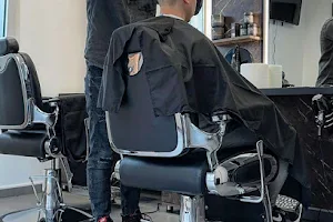 Barbershop Leo image