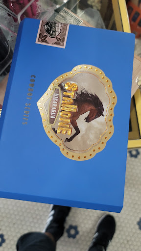 Tobacco Shop «Keep Sake Smoke Shop», reviews and photos, 253 W Yosemite Ave, Manteca, CA 95336, USA