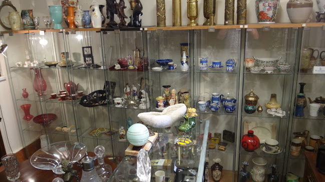 Croxley Antiques - Shop