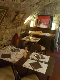 Atmosphère du Restaurant italien La Taverne d'Antan à Eze - n°9