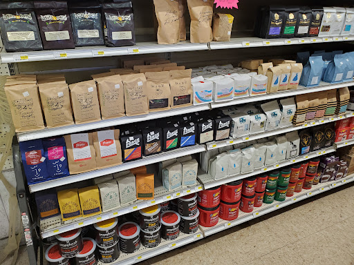 Grocery Store «Handy Market, Wine Store, Craft Beer Shop, Bottle Shop, Choice Meats», reviews and photos, 2514 W Magnolia Blvd, Burbank, CA 91505, USA