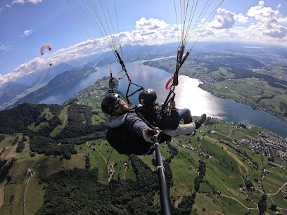 de Nève Paragliding