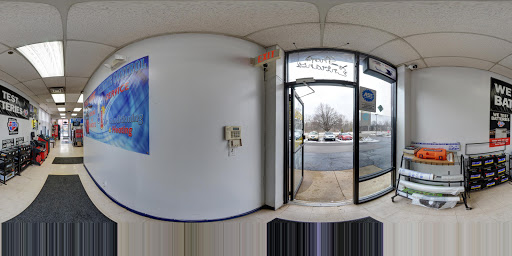 Auto Repair Shop «Quiroz Auto Repair», reviews and photos, 485 N Bolingbrook Dr, Bolingbrook, IL 60440, USA