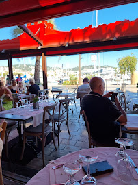 Atmosphère du Restaurant Au Mal Assis à Cannes - n°3