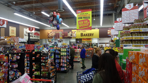 Grocery Store «Superior Grocers», reviews and photos, 4308 Slauson Ave, Maywood, CA 90270, USA