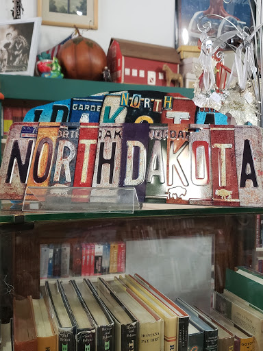 Book Store «Books On Broadway», reviews and photos, 12 W Broadway, Williston, ND 58801, USA