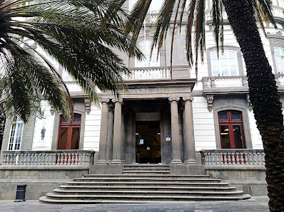 Biblioteca Insular de Gran Canaria. C. Remedios, 7, 35002 Las Palmas de Gran Canaria, Las Palmas, España