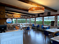 Atmosphère du Restaurant La Cottage du Lac à Ardres - n°4