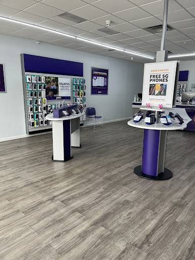 Cell Phone Store «MetroPCS Authorized Dealer», reviews and photos, 5690 Roswell Rd, Sandy Springs, GA 30342, USA