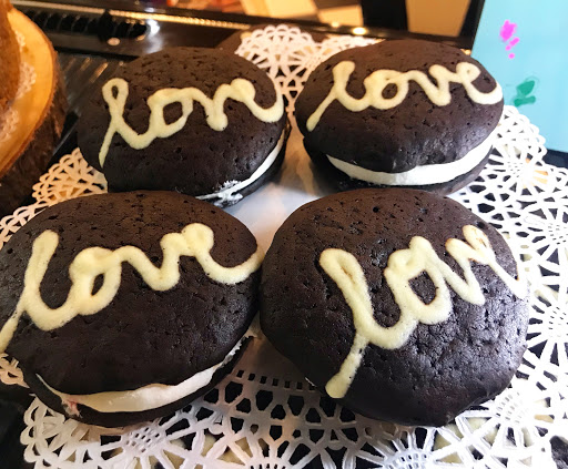 Ice Cream Shop «Neighbors Ice Cream Parlor», reviews and photos, 5980 Spruce Creek Rd, Port Orange, FL 32127, USA