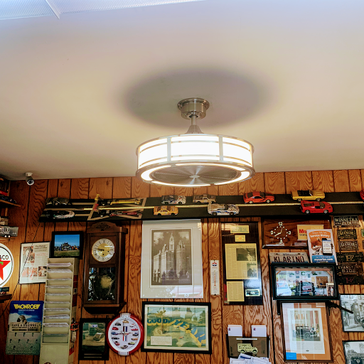 Auto Repair Shop «Golf Crawford Auto Service», reviews and photos, 9555 Crawford Ave, Evanston, IL 60203, USA