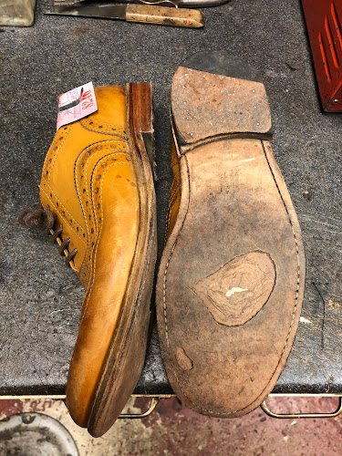 Steves Shoe Repairs & Key Cutting