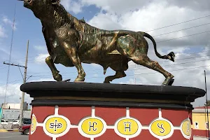 Monumento a "El Toro" image