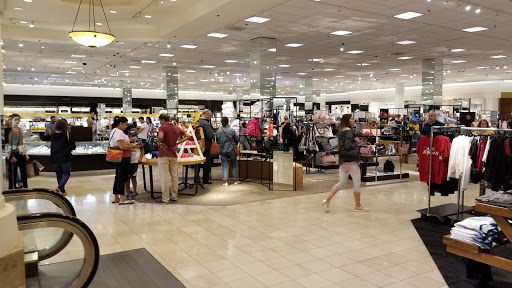 Department Store «Nordstrom», reviews and photos, 4937 Old Orchard Shopping Center, Skokie, IL 60077, USA