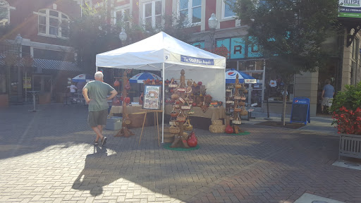 Grocery Store «Roanoke Natural Foods Co-op: Downtown Roanoke», reviews and photos, 1 Market Square SE #115, Roanoke, VA 24011, USA