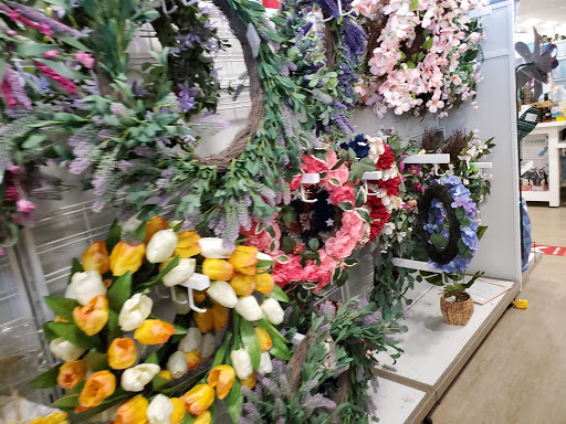 Department Store «HomeGoods», reviews and photos, 8700 Preston Rd #111, Plano, TX 75024, USA