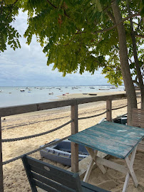 Atmosphère du Bar-restaurant à huîtres Les Vedettes du Bassin à Lège-Cap-Ferret - n°1