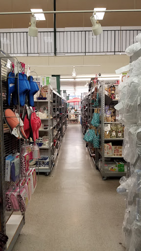 Home Goods Store «Tuesday Morning», reviews and photos, 23855 Hawthorne Blvd, Torrance, CA 90505, USA