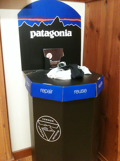 Clothing Store «Patagonia Atlanta», reviews and photos, 34 E Andrews Dr NW, Atlanta, GA 30305, USA