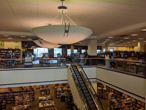 Book Store «Barnes & Noble», reviews and photos, 1 Levee Way, Newport, KY 41071, USA
