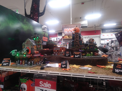 Craft Store «Michaels», reviews and photos, 2041 Dr Martin Luther King Jr Pkwy, Chico, CA 95928, USA