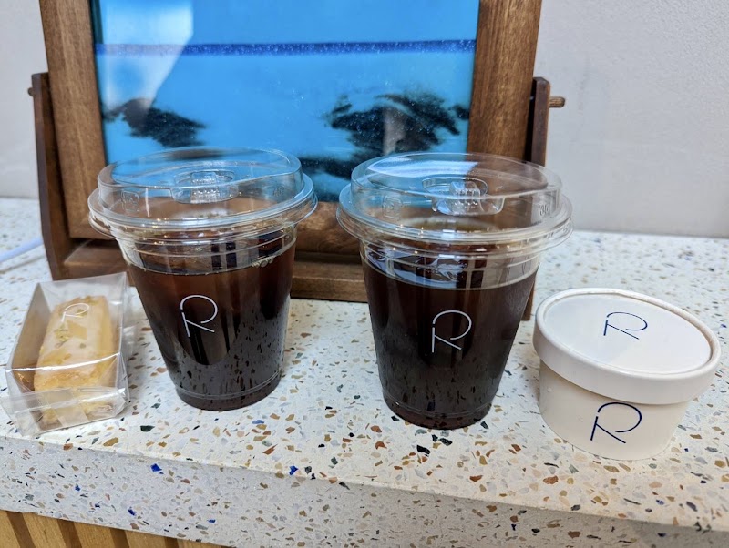 R COFFEE STAND（アール コーヒースタンド）