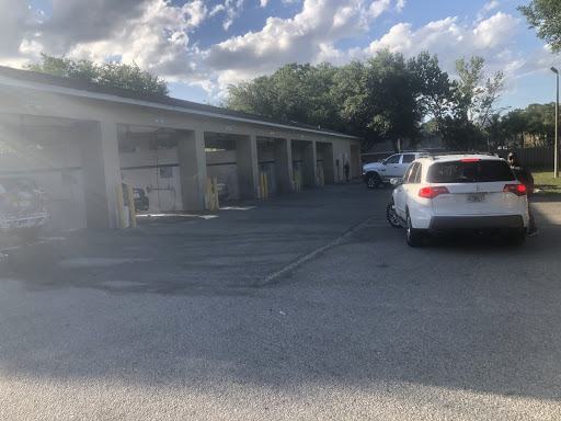 Hand Car Wash en Tampa