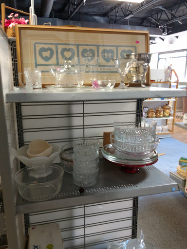 Thrift Store «Freedom Treasures Resale Store», reviews and photos, 7570 Cooley Lake Rd, Waterford Twp, MI 48327, USA