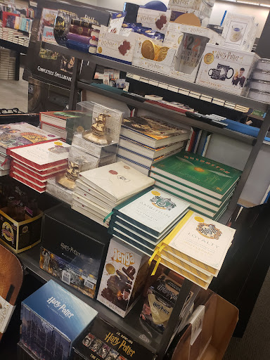 Book Store «Books-A-Million», reviews and photos, 6235 N Davis Hwy, Pensacola, FL 32504, USA