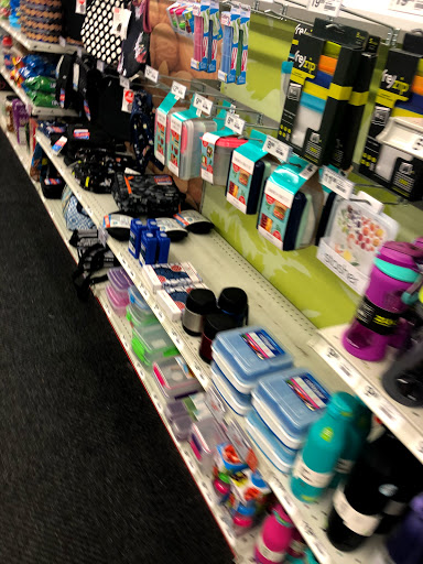 Office Supply Store «Staples», reviews and photos, 9230 Old Keene Mill Rd, Burke, VA 22015, USA