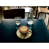 Cappuccino du Restaurant brunch Nuance café à Paris - n°14