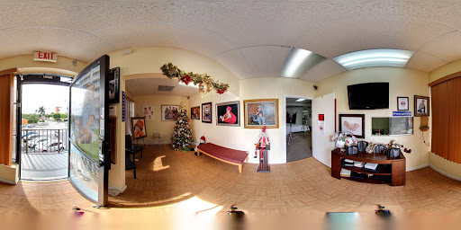Claus Photo Studio