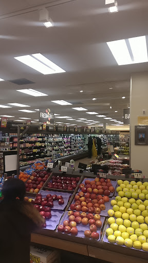 Grocery Store «Stop & Shop», reviews and photos, 1083 Inman Ave, Edison, NJ 08820, USA
