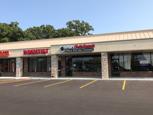Mobile Phone Repair Shop «Smart Tech iPhone, iPad, Mac & PC Repair», reviews and photos, 2379 N Hicks Rd, Palatine, IL 60074, USA