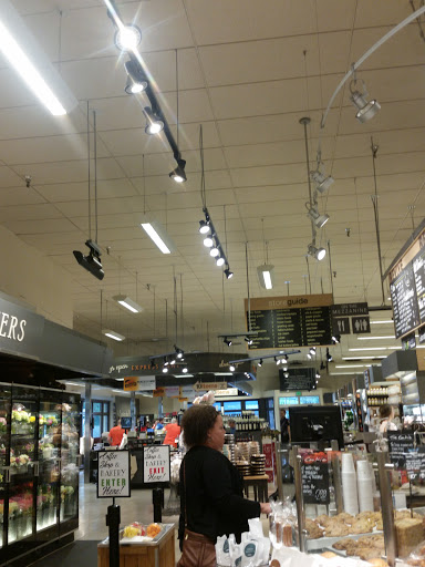 Grocery Store «Metropolitan Market Sand Point», reviews and photos, 5250 40th Ave NE, Seattle, WA 98105, USA