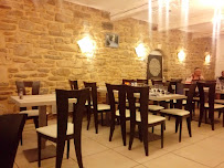 Atmosphère du Restaurant Les Fontaines à Bagnols-sur-Cèze - n°1