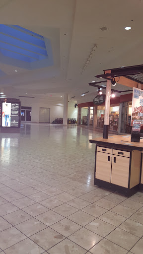 Shopping Mall «Lakeview Square Mall», reviews and photos, 5775 Beckley Rd, Battle Creek, MI 49015, USA