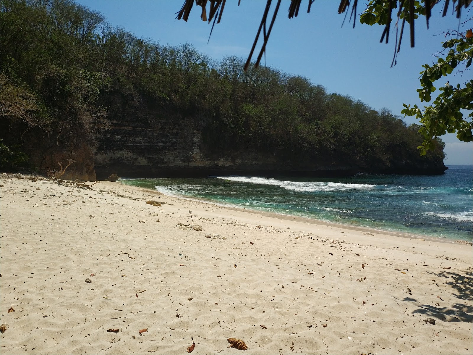 Foto von Puyung Beach mit kleine bucht