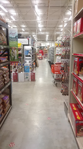 Sporting Goods Store «Big R Store of Marion», reviews and photos, 1401 W 26th St, Marion, IN 46953, USA