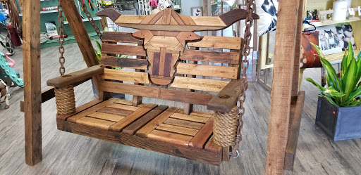 Animal Feed Store «Russell Feed & Supply Decatur», reviews and photos, 1817 US-287, Decatur, TX 76234, USA