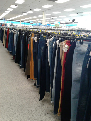 Clothing Store «Ross Dress for Less», reviews and photos, 6317 Pats Ranch Rd, Mira Loma, CA 91752, USA