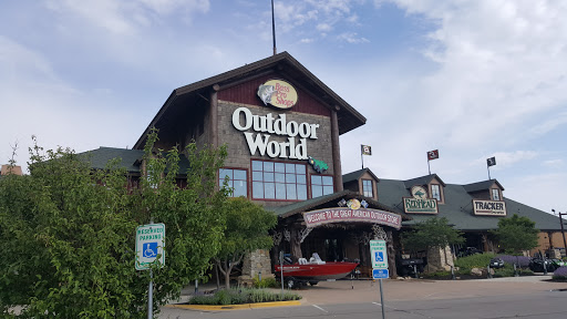 Sporting Goods Store «Bass Pro Shops», reviews and photos