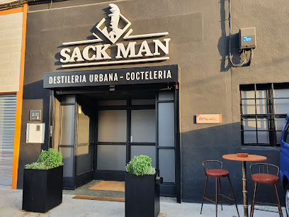 Sackman Destilería Urbana, Restaurante & Cocteler - C. Lisboa, 5, Nave 66, 28342 Valdemoro, Madrid, Spain