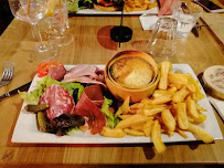 Raclette du Restaurant français restaurant Le Pic Vert à Doucier - n°20