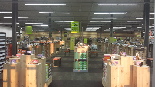 Shoe Store «DSW Designer Shoe Warehouse», reviews and photos, 2601 Plainfield Rd b, Joliet, IL 60435, USA