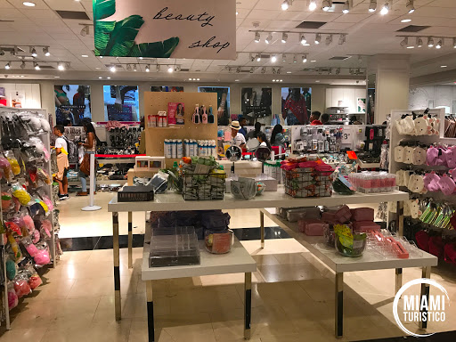 Shopping Mall «Sawgrass Mills», reviews and photos, 12801 W Sunrise Blvd, Sunrise, FL 33323, USA