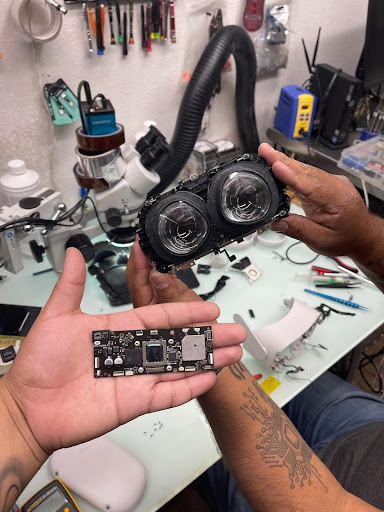 Computer Store «Computer Guys of Dallas Phone, Tablet, Gaming, Electronic Repair», reviews and photos, 1401 S Buckner Blvd #115, Dallas, TX 75217, USA