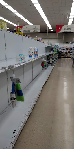 Grocery Store «Schnucks», reviews and photos, 1160 Shackelford Rd, Florissant, MO 63031, USA