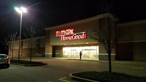 Department Store «T.J. Maxx & HomeGoods», reviews and photos, 111 Taunton St, Plainville, MA 02762, USA