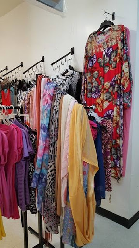 Grocery Store «Noor Meat & Grocery store», reviews and photos, 4563 South 13th Street, Milwaukee, WI 53221, USA